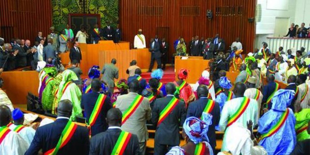 Assemblée nationale : Le nombre de députés maintenu à 165