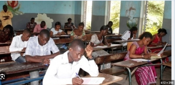 Baccalauréat 2023  : Macky Sall souhaite bonne chance aux candidats