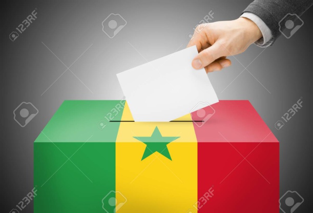 Election présidentielle du 25 février :  Le président Macky Sall annonce  le report