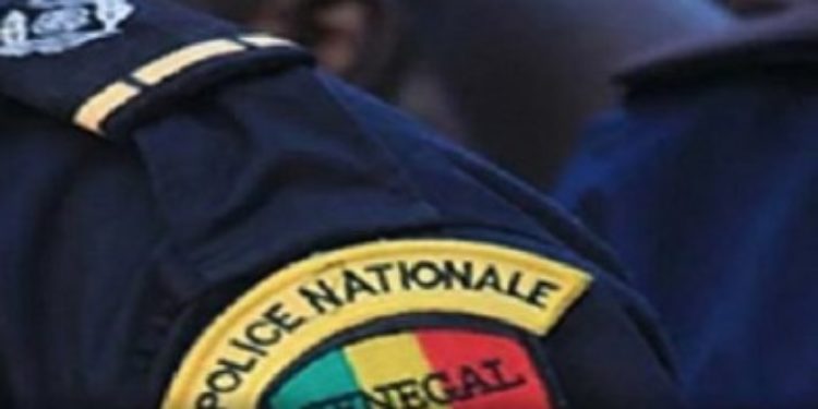 Tracasseries policières, indiscipline: tous les agents du commissariat de Kébémer mis à pied, après une plainte de Mansour Faye