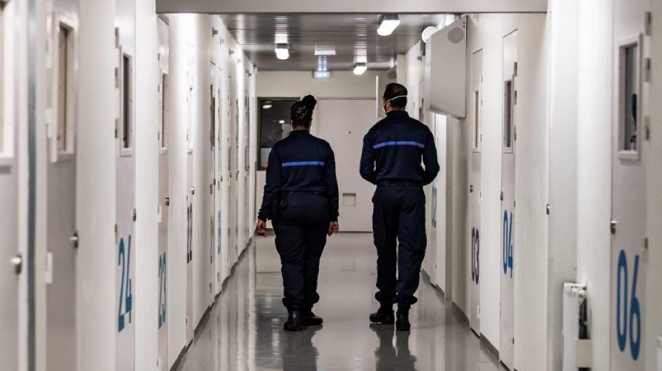 Prison de  la santé à Paris : Un détenu et son avocate surpris en plein ébat sexuel