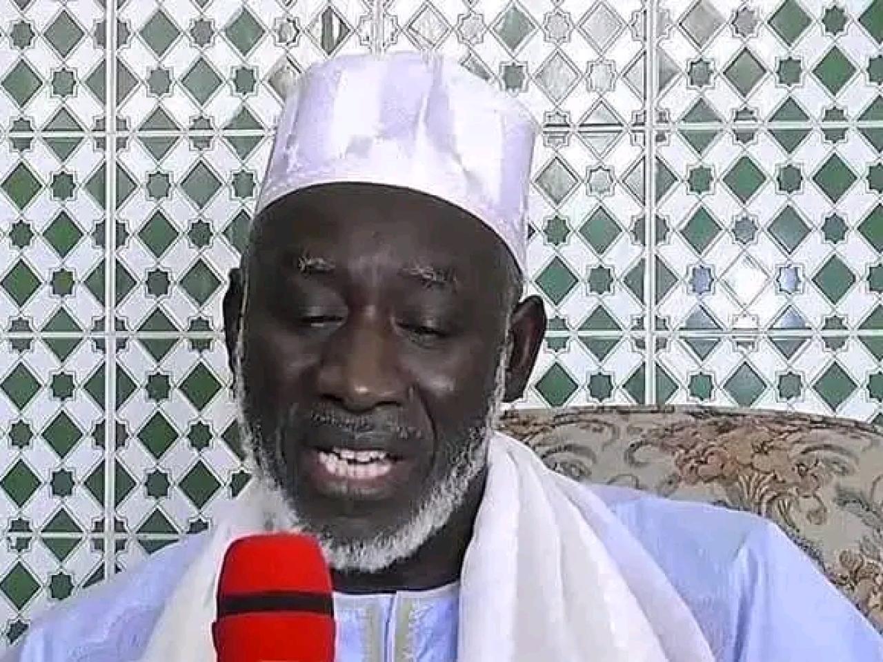 Célébration de la fête de Korité : L’imam de la mosquée omarienne invite les Sénégalais à préserver l’unité nationale