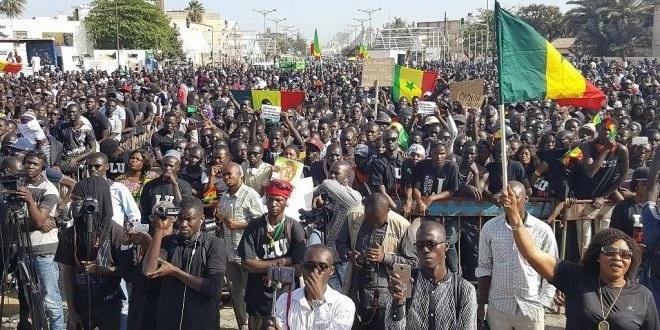 Manifestation du F24 à la Place de la Nation:   Khalifa Sall et Pape Djibril Fall hués par des partisans de Sonko